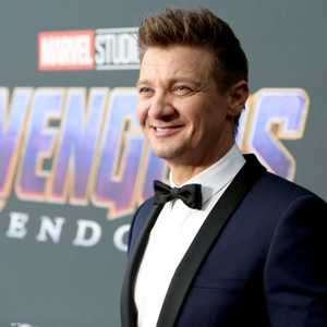 الممثل الأميركي المرشح للأوسكار جيريمي رينر