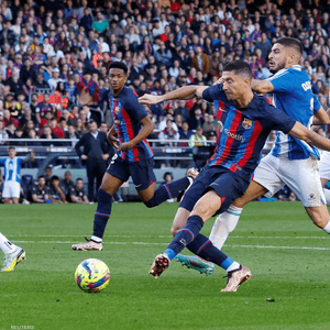 ليفاندوفسكي خلال المباراة أمام إسبانيول