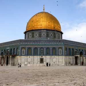 إدانات عربية لاقتحام وزير إسرائيلي باحات المسجد الأقصى