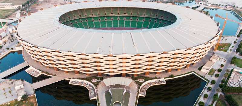 ملعب جذع النخلة في البصرة