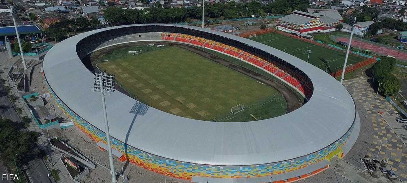 يتسع الملعب لـ15 ألف متفرج