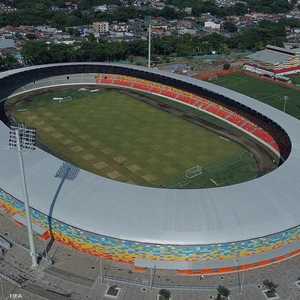 يتسع الملعب لـ15 ألف متفرج