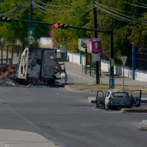 عصابة "سينالوا" شلت المدينة وأحرقت السيارات