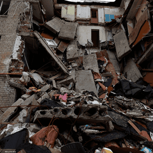 كييف تتهم روسيا بمواصلة عملياتها العسكرية وقصف مدينة باخموت