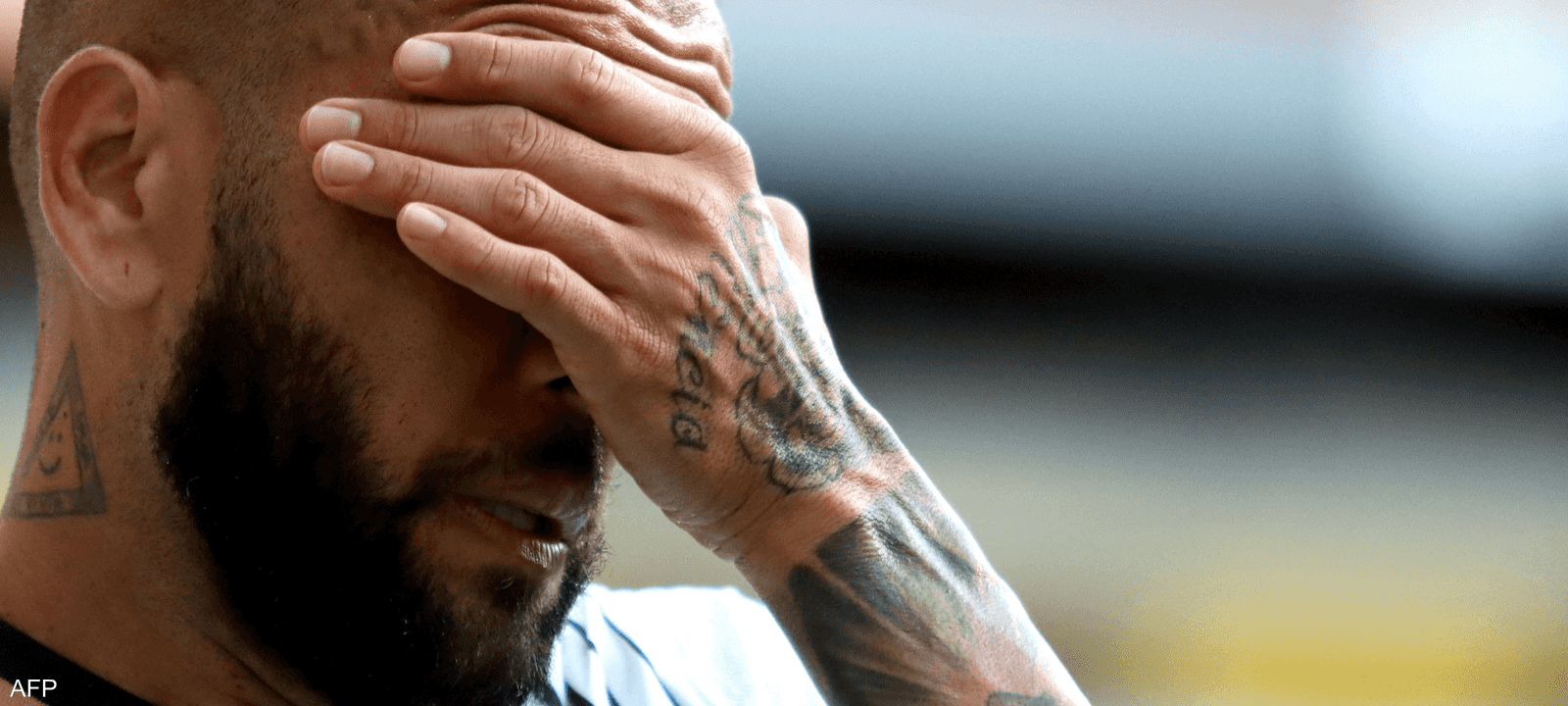 مدافع منتخب البرازيل السابق داني ألفيش