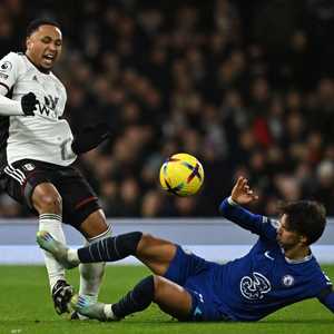 تدخل عنيف من فيلكس ضد تيتي لاعب فولهام.. أدى إلى طرده