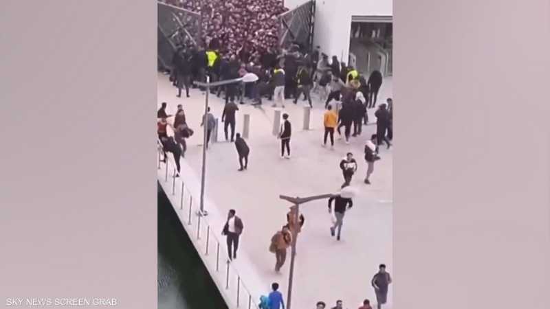 فيديو يوثق الحادث الخطير لمئات مشجعي "خليجي 25"