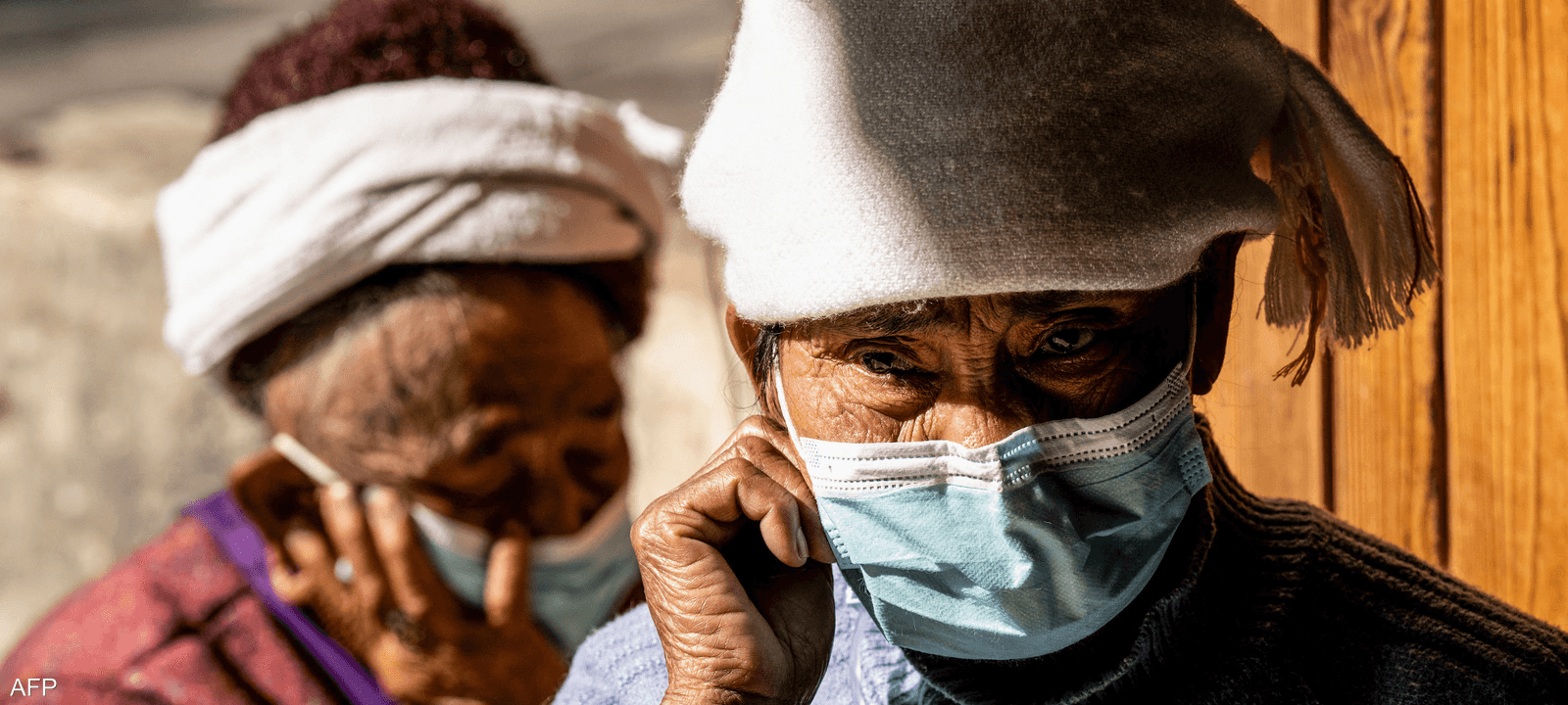 نساء من عرقية بلانج يتلقين العلاج في قرية وينجي الصينية