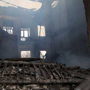 آثار قصف روسي على باخموت الأوكرانية