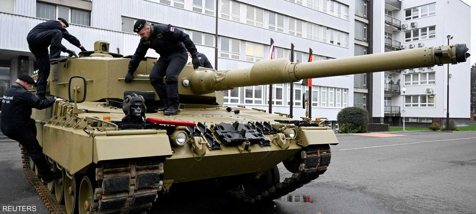 كييف تأمل أن تحل أزمة الدبابات الألمانية قريبا