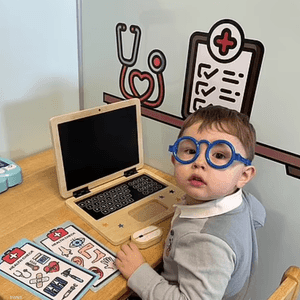 الطفل العبقري لا يهتم كثيرا بألعاب الفيديو