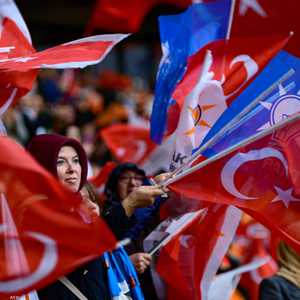 الانتخابات ستجري وسط تنافس محموم