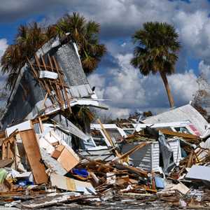 إعصار إيان أدى إلى خسائر حادة في فلوريدا