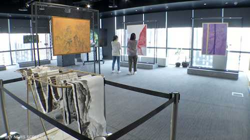 معرض فني بأبوظبي يعزز التبادل الثقافي بين كوريا والعرب
