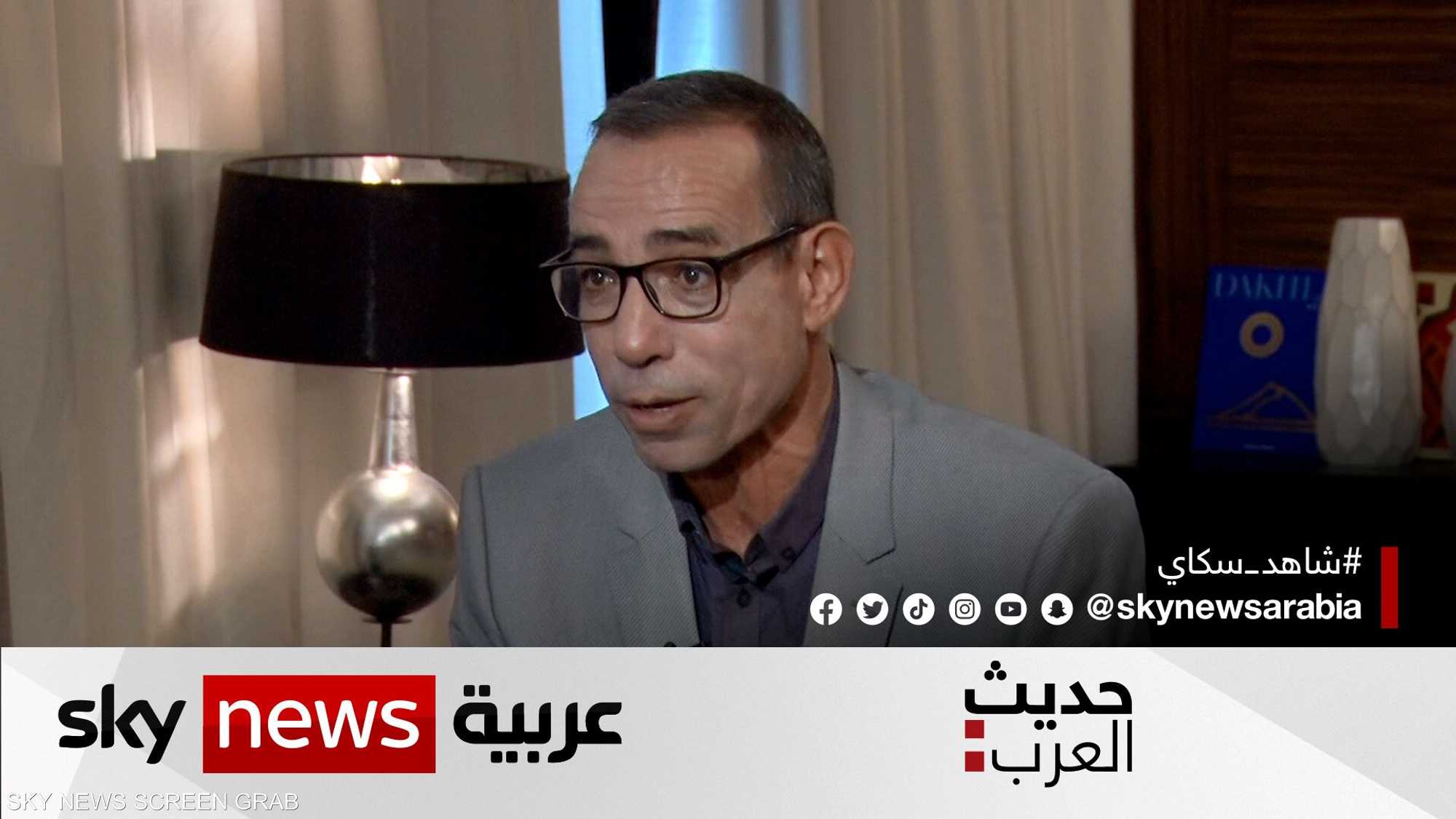 الرواية والهوية والتاريخ