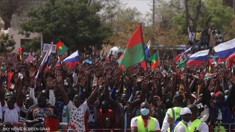 مظاهرات في بوركينا فاسو تطالب برحيل القوات الفرنسية