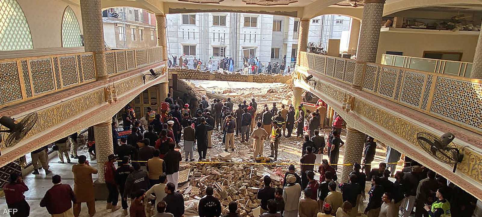 انهار جزء من المسجد جراء التفجير الانتحاري