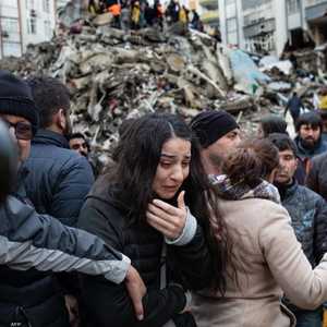 الزلزال تسبب في وفاة أكثر من 2379 شخص بتركيا