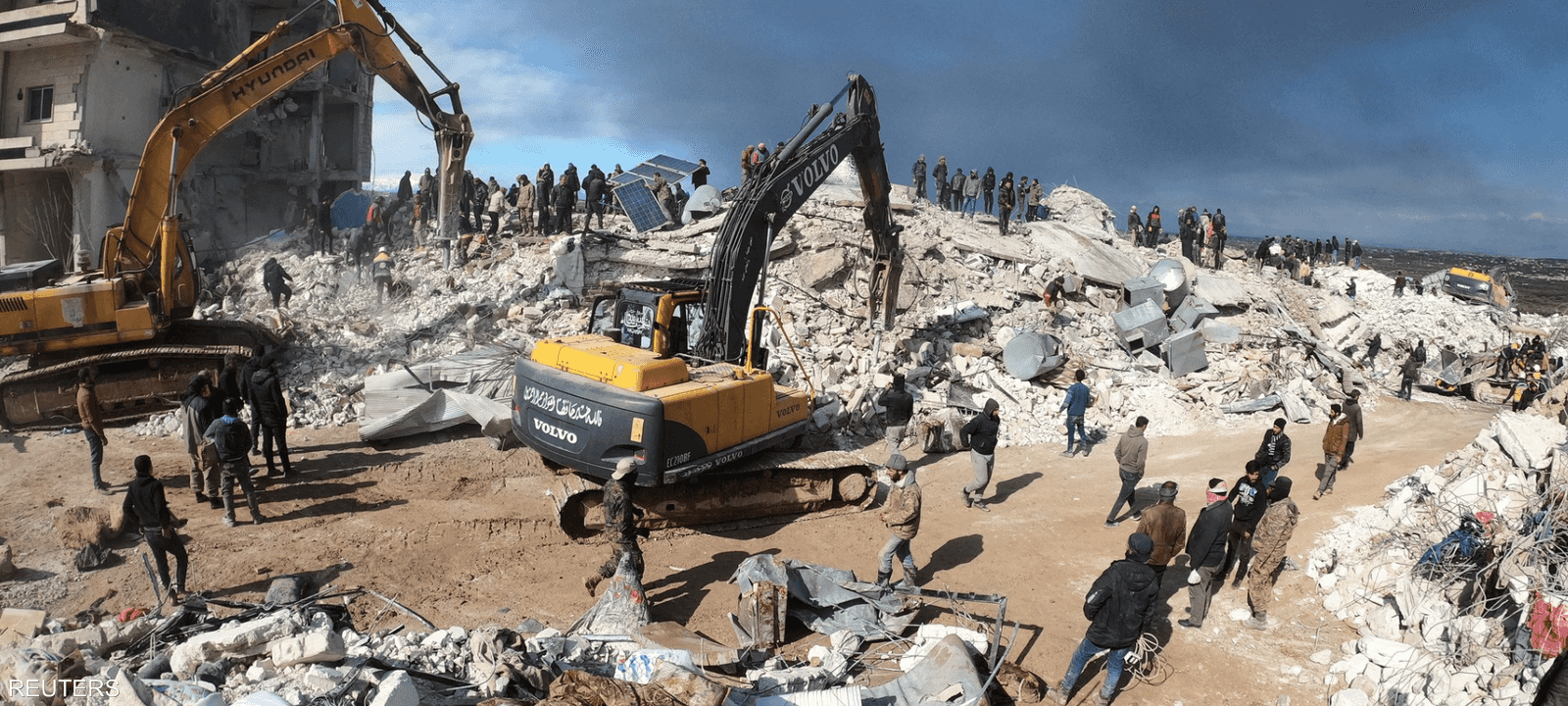 جهود الإنقاذ في إحدى المناطق المتضررة في سوريا