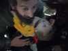 صورة لطفل تم إنقاذه من ركام زلزال تركيا