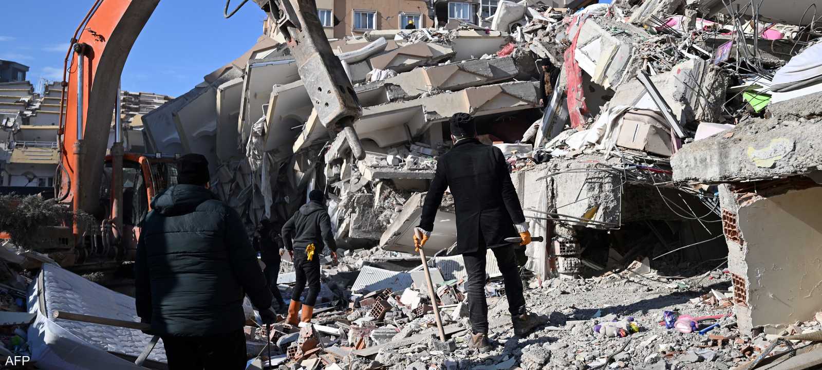 زلزال قوي يضرب سوريا وتركيا