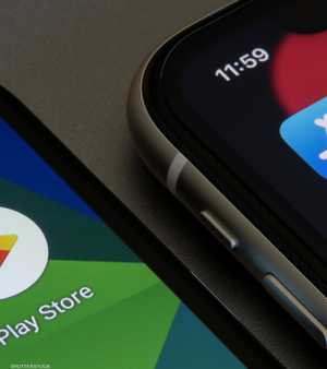 متجرا تطبيقات آبل وغوغل