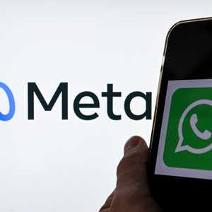 واتساب يستخدمه أكثر من ملياري إنسان