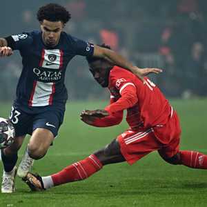 يوصف إيمري بأنه لاعب ذو شخصية ناضجة وجيد جدا في قراءة اللعب