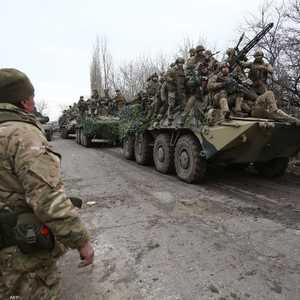 زيلينسكي يقر بصعوبة الوضع الميداني في شرق أوكرانيا