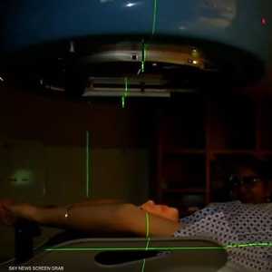 يمكن استخدام تقنية علاج السرطان بالضوء بعلاج الأورام الصلبة