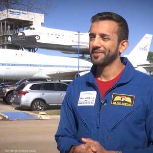 سلطان النيادي أول عربي يقضي 6 أشهر في الفضاء