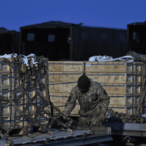 جانب من المساعدات الأميركية العسكرية لأوكرانيا