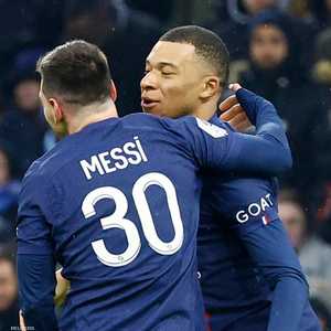 ميسي صنع هدفين لمبابي خلال المباراة