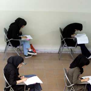 صورة أرشيفية لطالبات إيرانيات