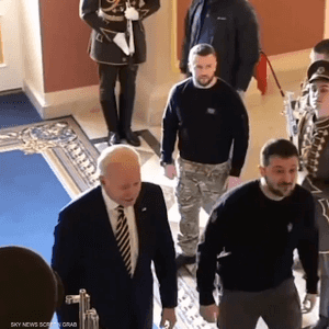 مكسيم دونيتس حارس فولوديمير زيلينسكي الشخصي