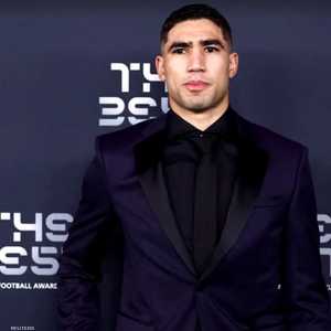 أشرف حكيمي خلال حفل "ذا بيست"