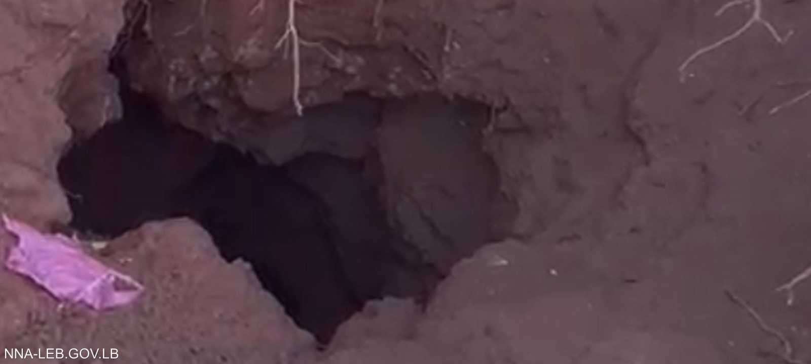 الحفرة التي عثر عليها راع في لبنان