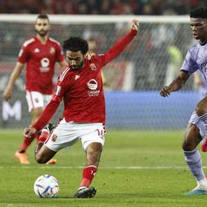 نجم الأهلي حسين الشحات