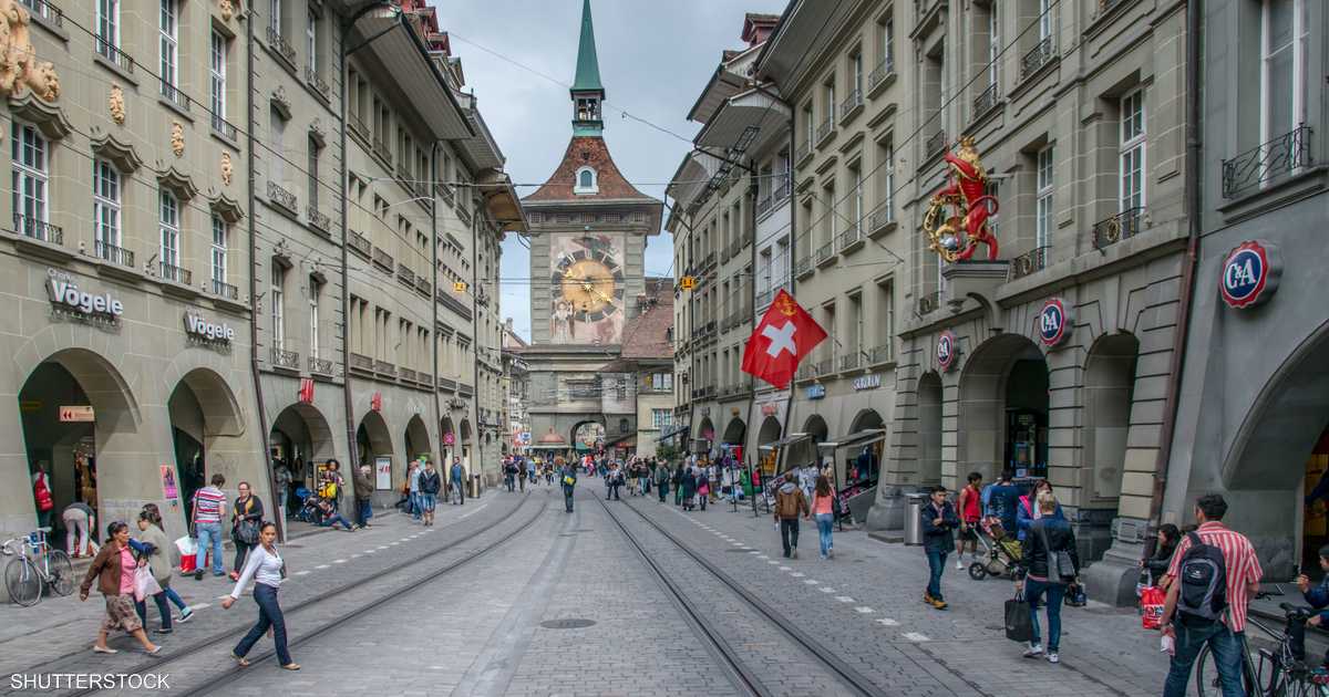 كيف نجت سويسرا من فخ التضخم؟