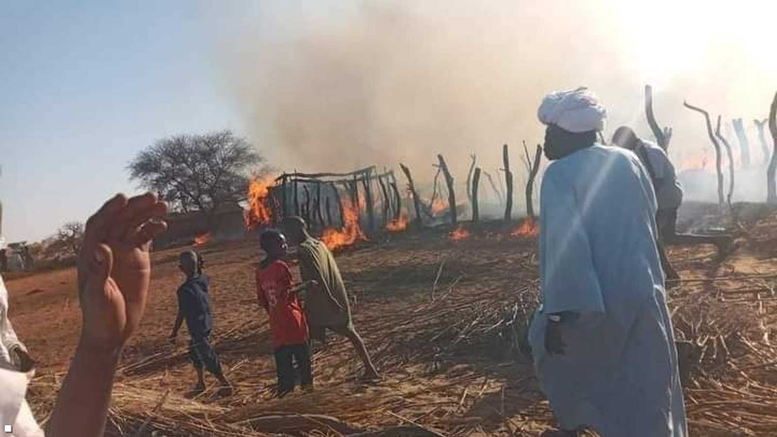 قضت النيران على 75 منزلا