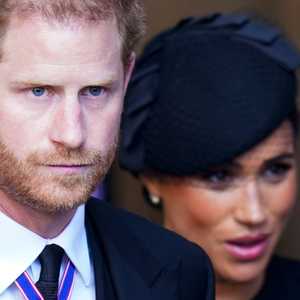 الملك تشارلز يطلب من هاري وزوجته إخلاء منزلهما الريفي فورا