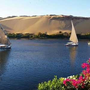 القارب غرق في أسوان.. أرشيفية