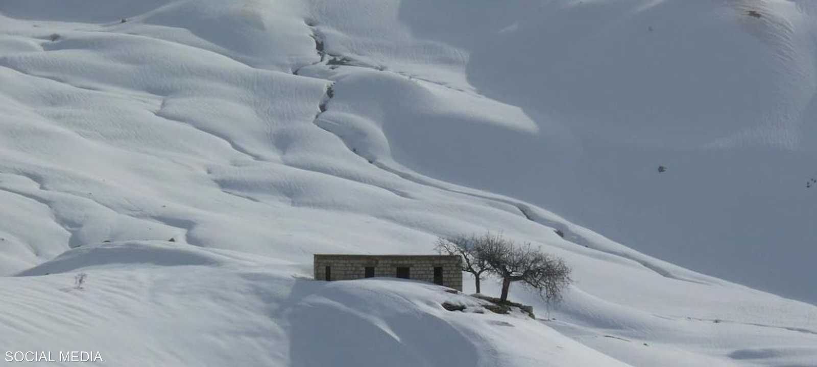 أعلن عن نيته الانتحار بصفحته على فيسبوك