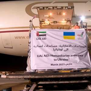 تحمل الطائرة 14 طناً من المساعدات الإغاثية