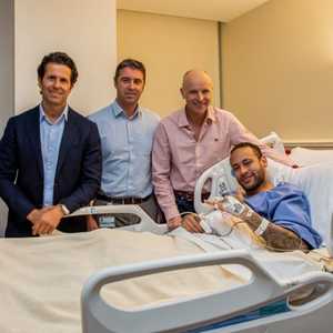 نيمار خضع لجراحة في قطر