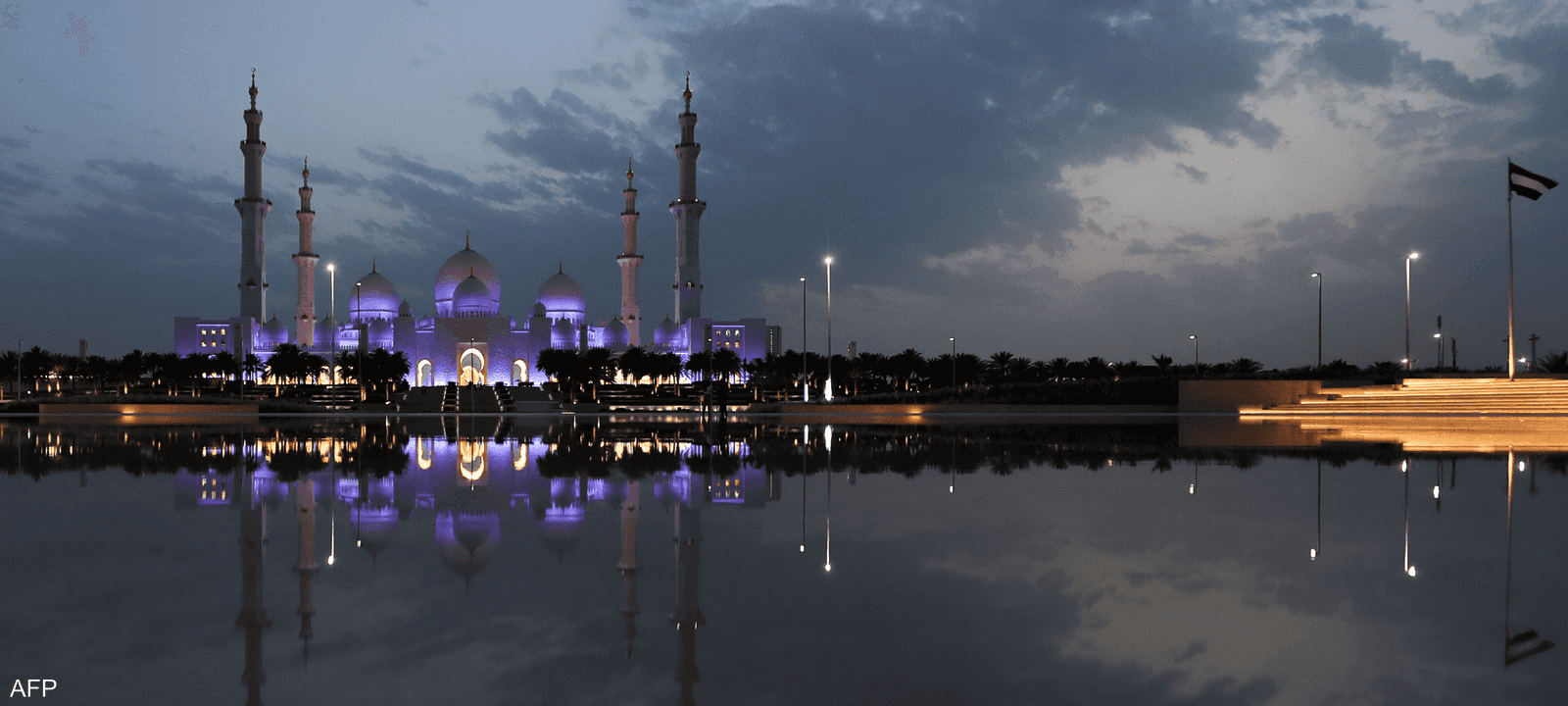 جامع الشيخ زايد في أبوظبي خلال شهر رمضان المبارك في 2018