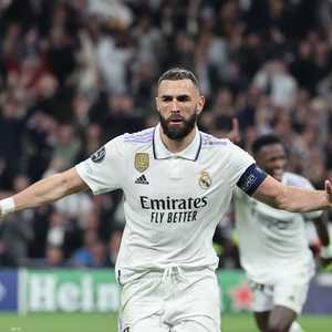 كريم بنزيما أحرز هدف الريال في مرمى ليفربول