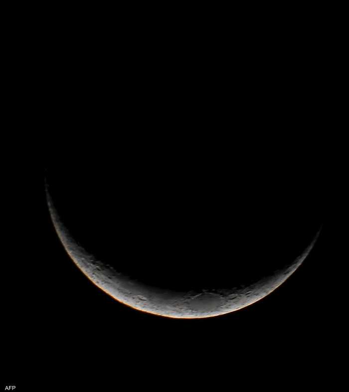 أول صور فلكية ترصد هلال رمضان