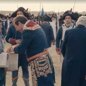 لقطة من المسلسل المصري "سره الباتع"