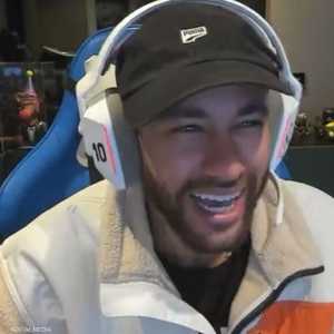 نجم باريس سان جرمان البرازيلي نيمار